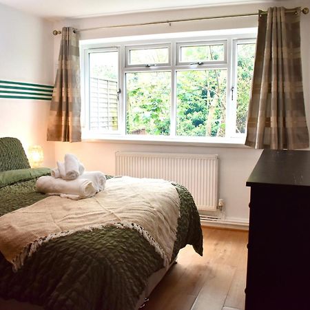 Luxury 2 Bedroom Apartment, Parking, Few Minutes Walk From Wembley Stadium London Eksteriør bilde