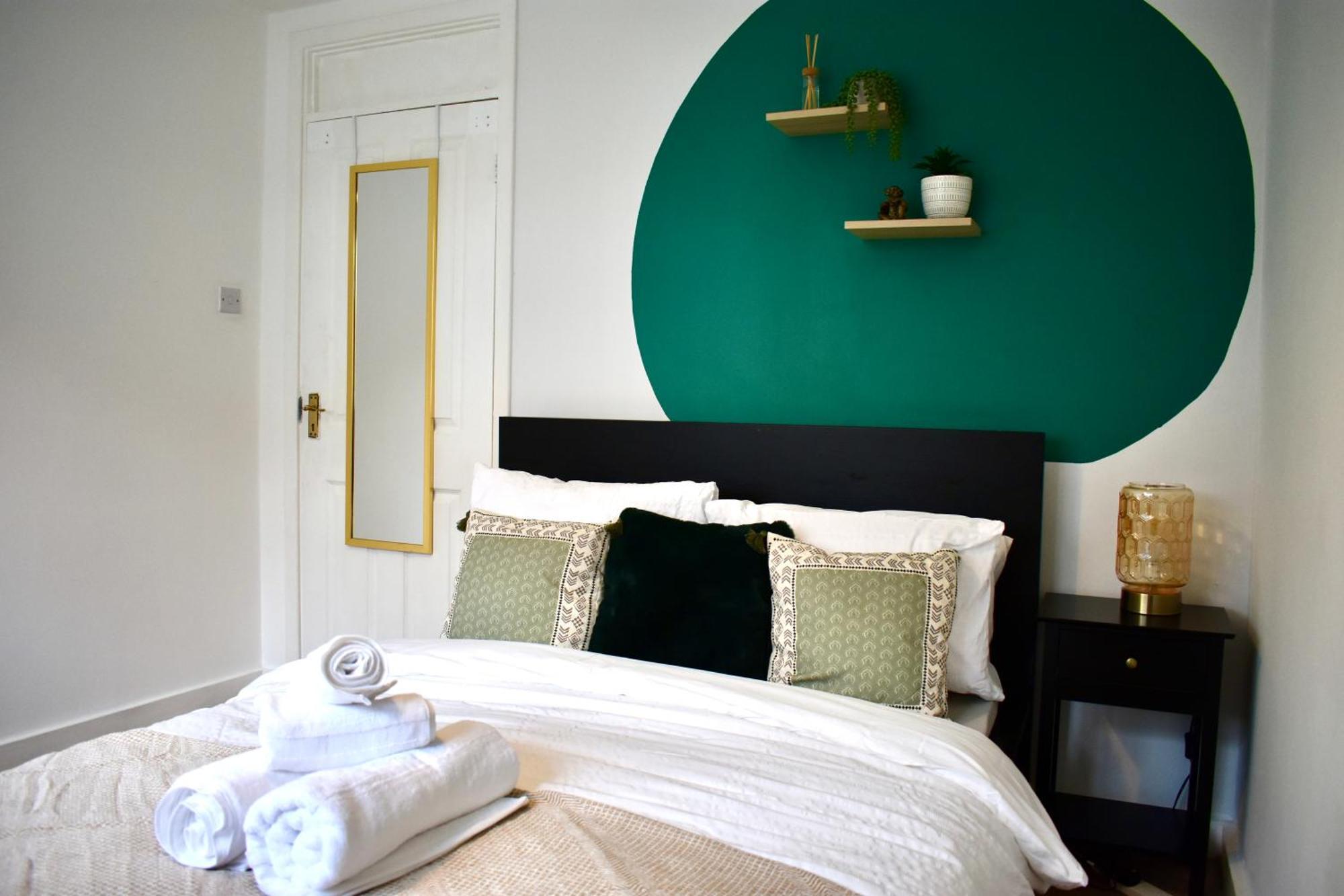 Luxury 2 Bedroom Apartment, Parking, Few Minutes Walk From Wembley Stadium London Eksteriør bilde