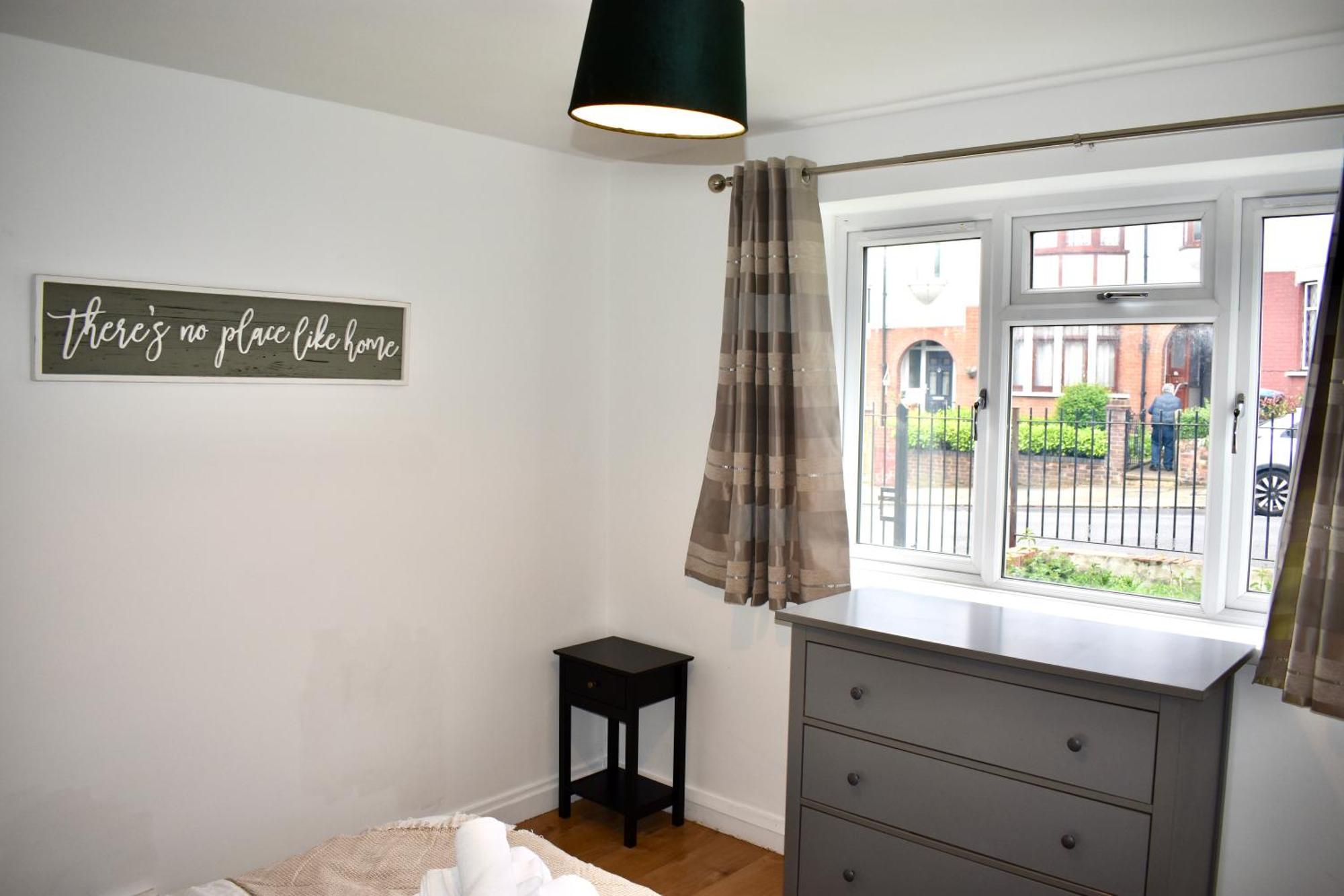 Luxury 2 Bedroom Apartment, Parking, Few Minutes Walk From Wembley Stadium London Eksteriør bilde