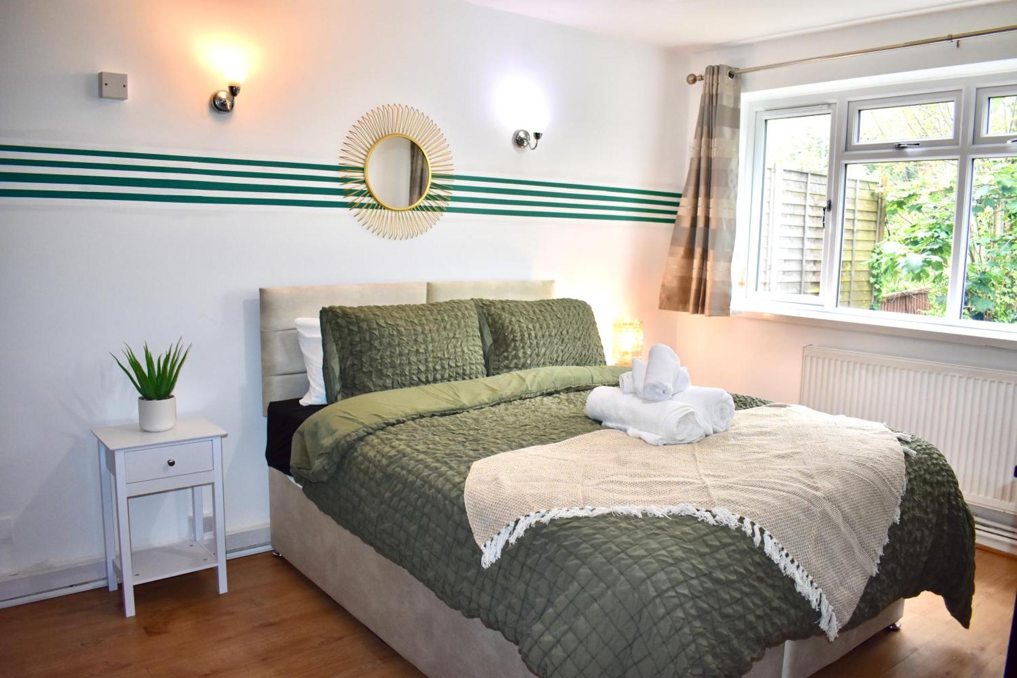 Luxury 2 Bedroom Apartment, Parking, Few Minutes Walk From Wembley Stadium London Eksteriør bilde